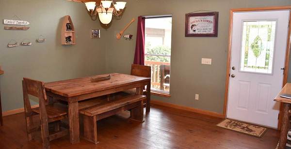 107 Hillcrest Lodge Photo 8