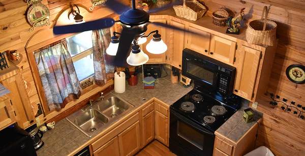 106 Reel Em Inn Photo 7