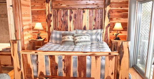 109 Trout House Photo 3